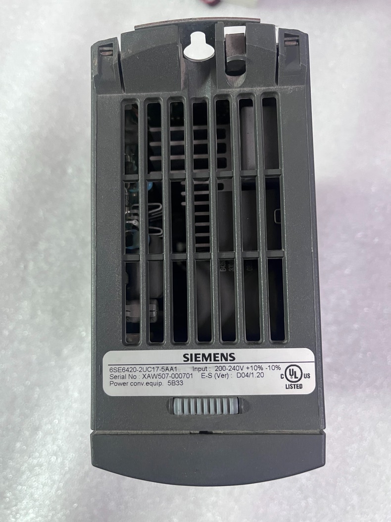 Siemens 6SE6420-2UC17-5AA1 MICROMASTER 420 Преобразователь частоты 5