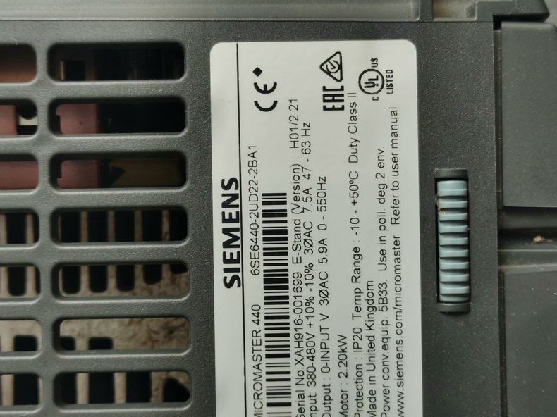 Siemens 6SE6440-2UD22-2BA1 MICROMASTER 440 Преобразователь частоты 3