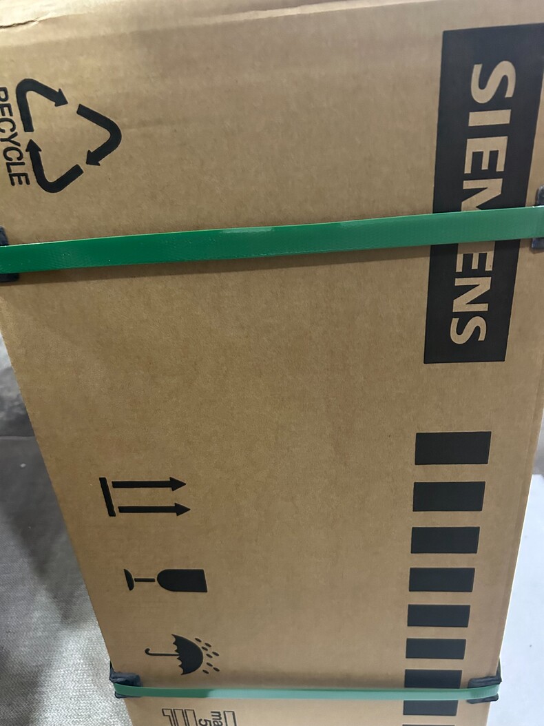 Siemens 6SE6440-2UD33-0EA1 MICROMASTER 440 Преобразователь частоты