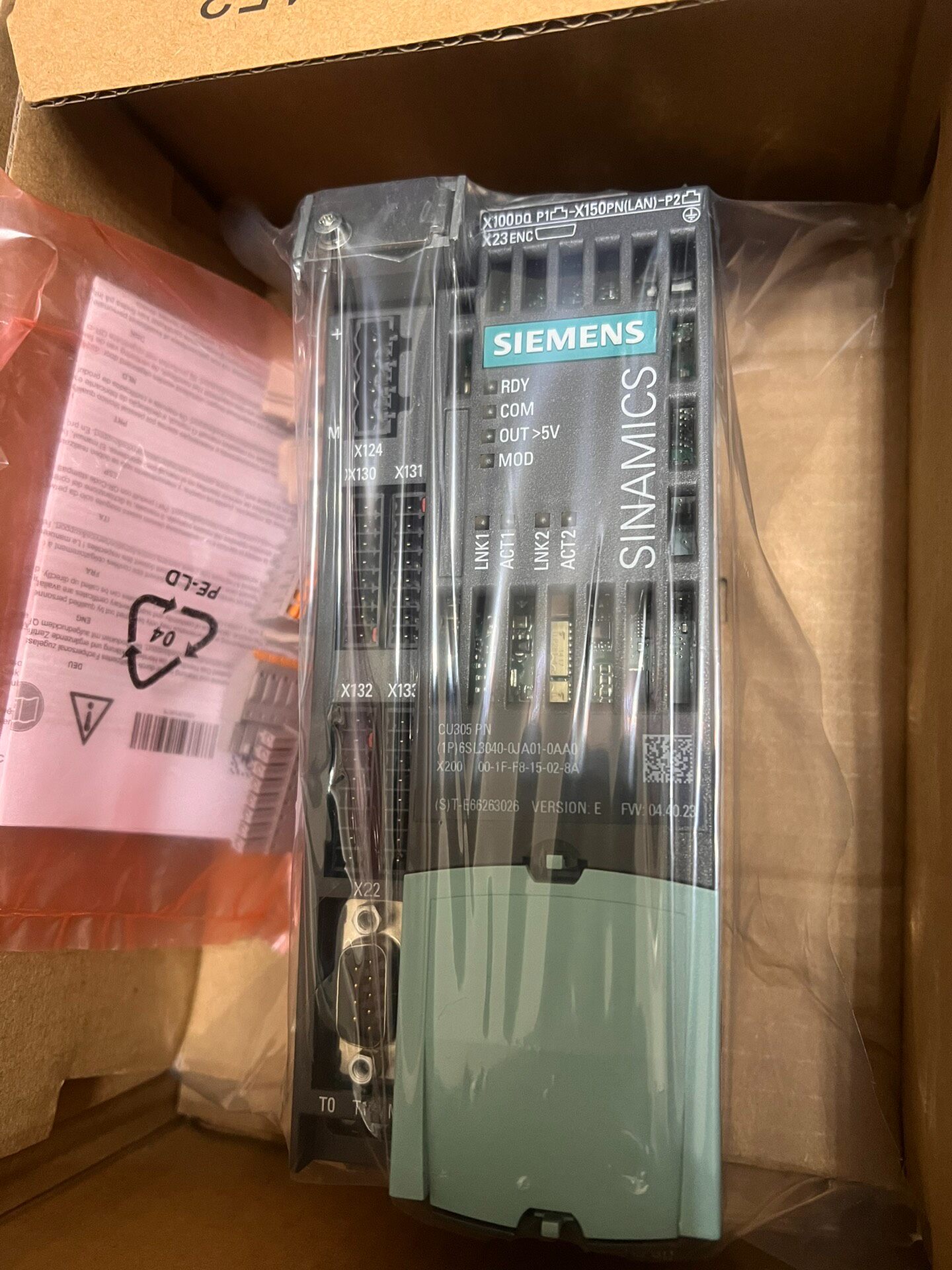 Siemens 6SL3040-0JA01-0AA0 SINAMICS S120 Сервопривод 2