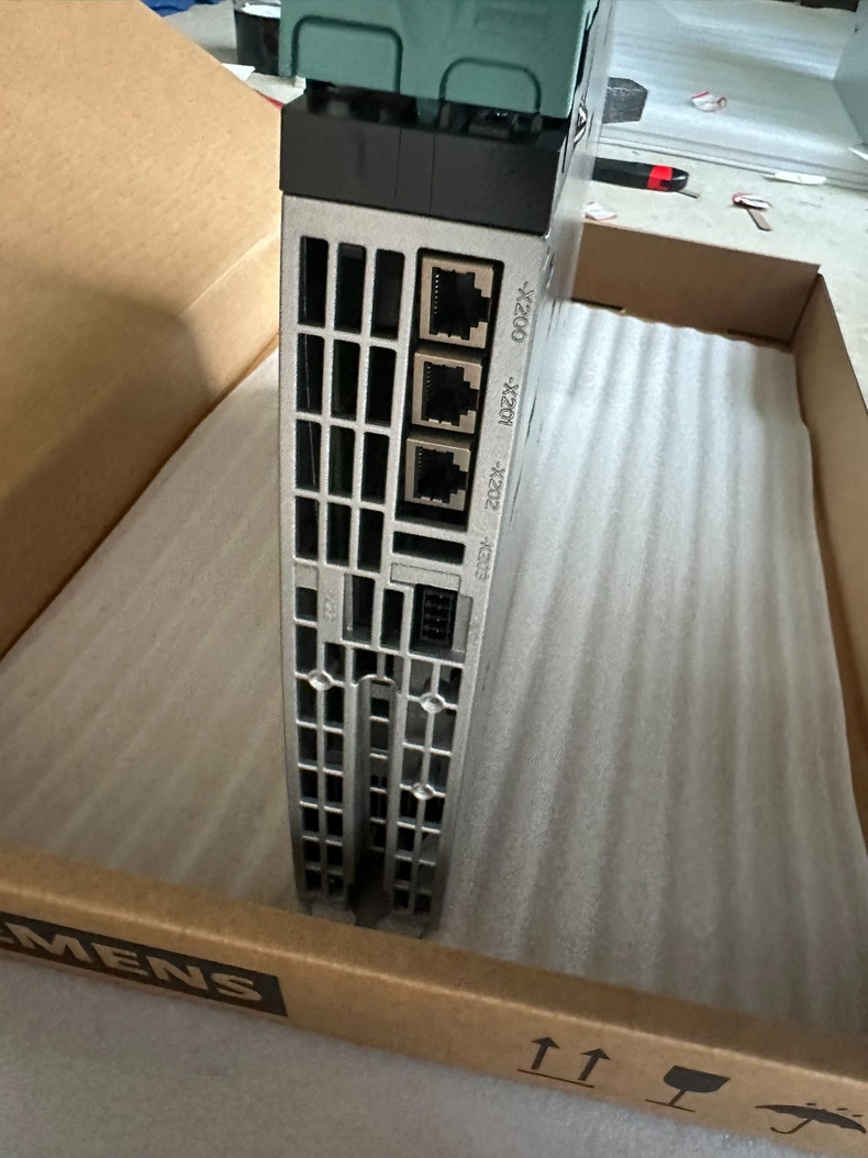 Siemens 6SL3120-1TE21-8AA3 SINAMICS S120 Сервопривод 5