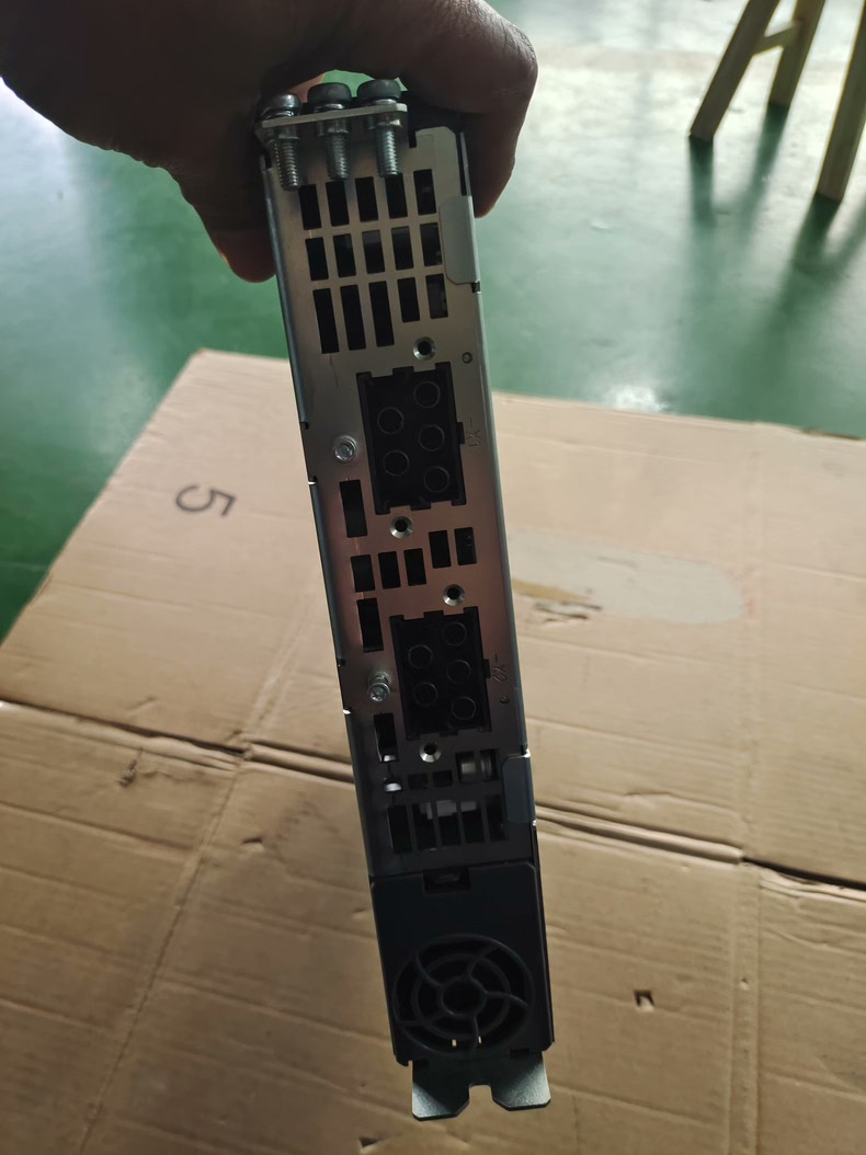 Siemens 6SL3120-2TE15-0AA4 SINAMICS S120 Сервопривод 3