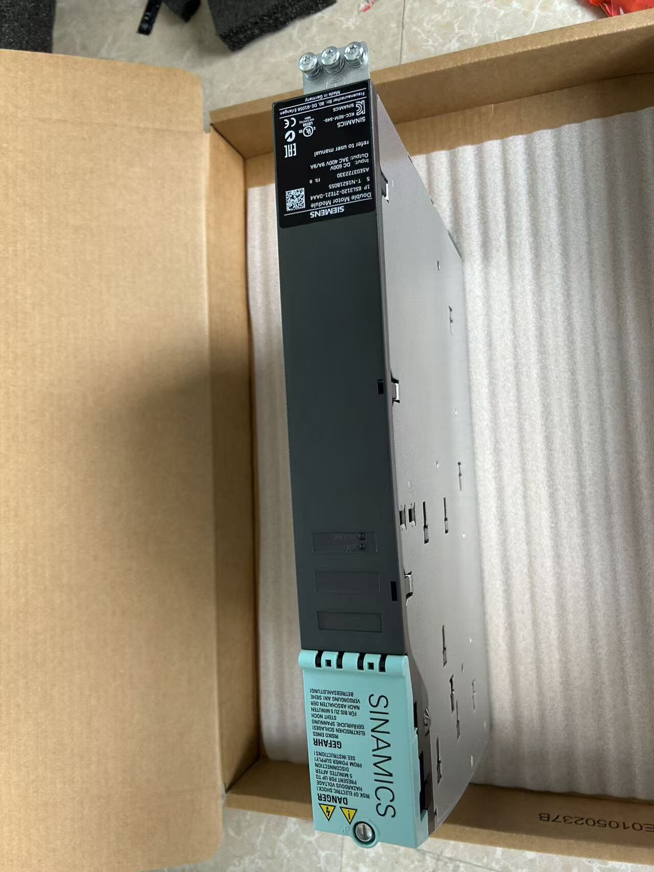Siemens 6SL3120-2TE21-0AA4 SINAMICS S120 Сервопривод 2