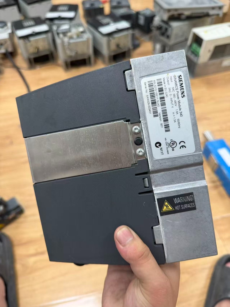 Siemens 6SL3210-1SE11-3UA0 SINAMICS S120 Сервопривод 2