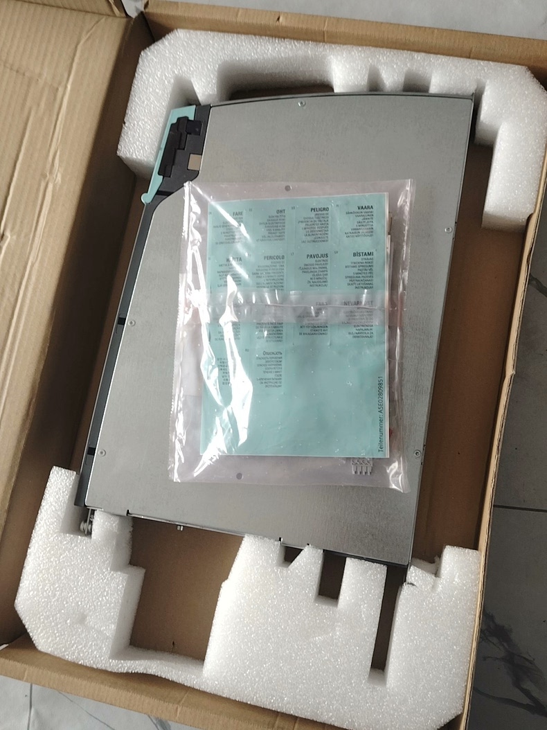 Siemens 6SL3120-1TE15-0AA3 SINAMICS S120 Сервопривод 3