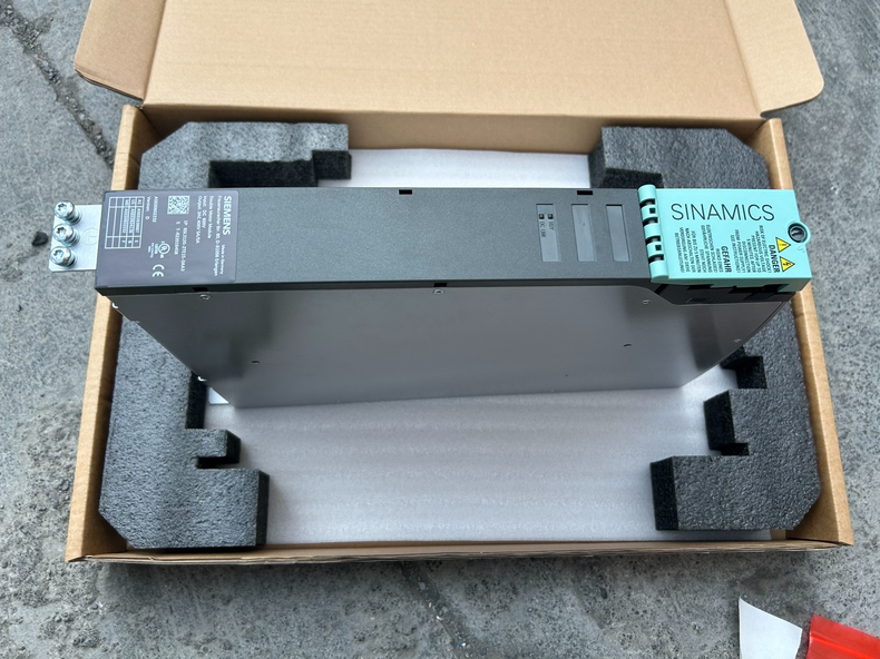 Siemens 6SL3120-2TE15-0AA3 SINAMICS S120 Сервопривод