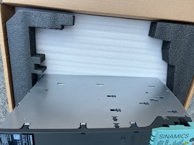 Siemens 6SL3120-2TE15-0AA3 SINAMICS S120 Сервопривод 3