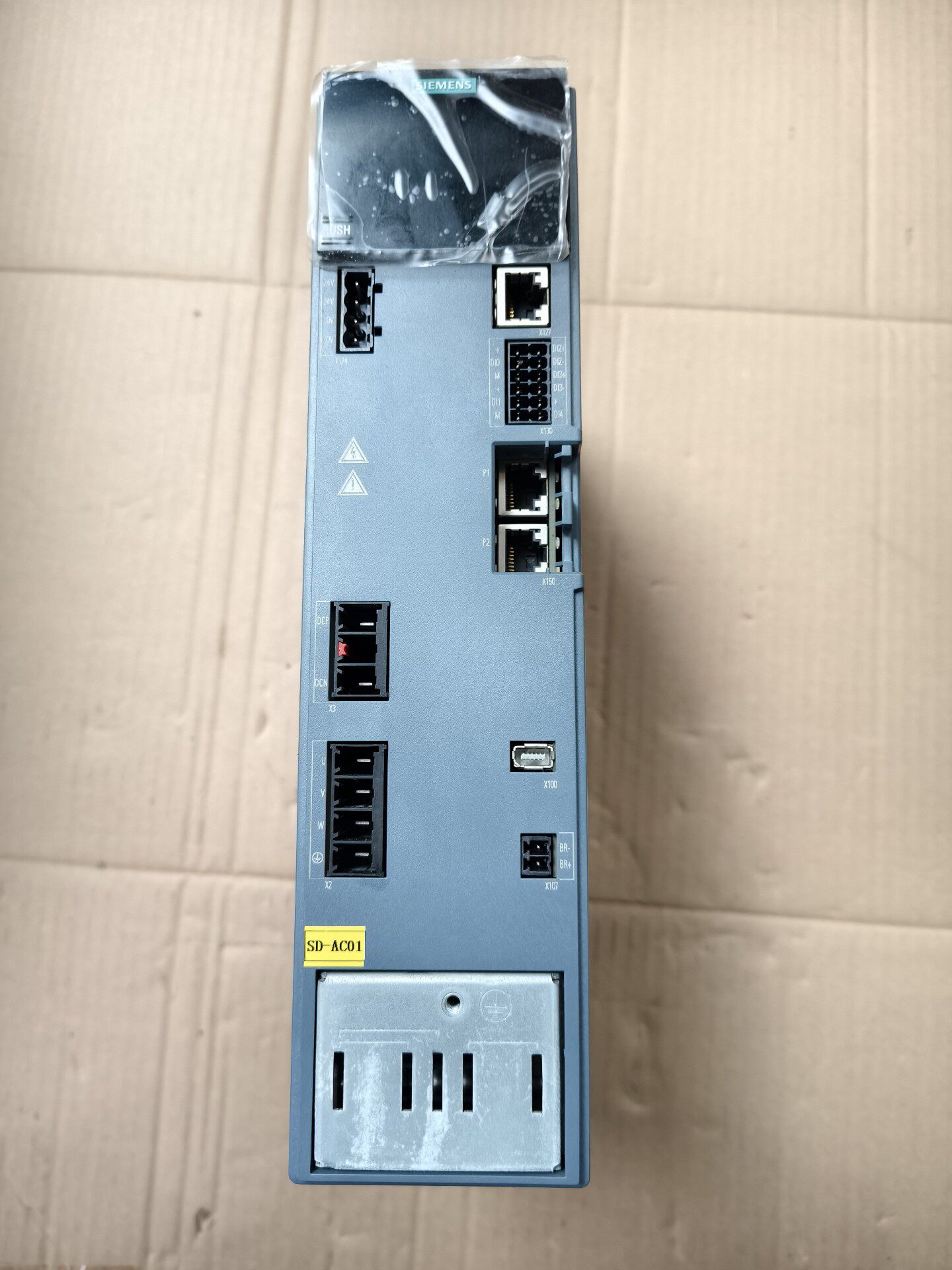 Siemens 6SL3210-5HE12-0UF0 SINAMICS S210 Сервопривод