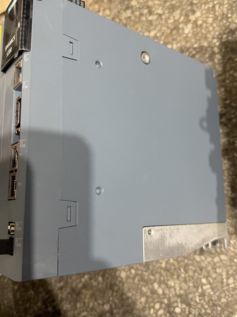 Siemens 6SL5510-1BE11-5AF0 SINAMICS S200 Сервопривод 3