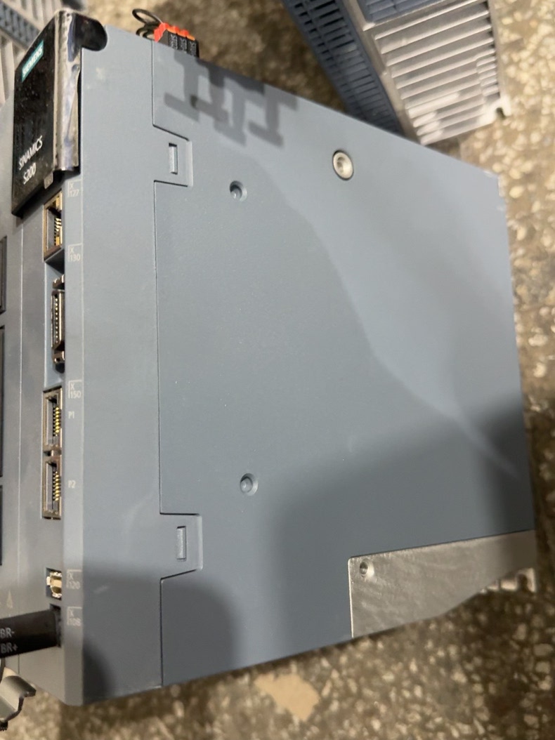Siemens 6SL5510-1BE12-5AF0 SINAMICS S200 Сервопривод 3