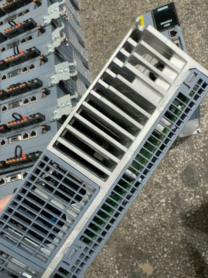 Siemens 6SL5510-1BE12-5AF0 SINAMICS S200 Сервопривод 4