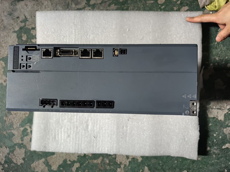 Siemens 6SL5510-1BE13-5AF0 SINAMICS S200 Сервопривод 2