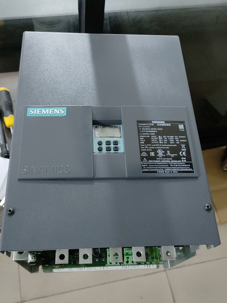 Siemens 6RA8028-6DV62-0AA0 SINAMICS DCM Преобразователь постоянного тока