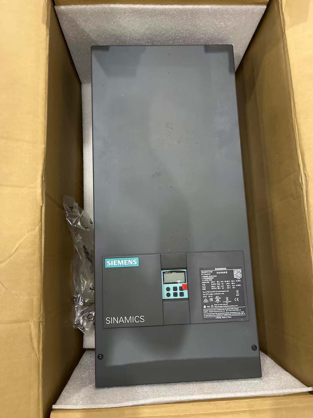 Siemens 6RA8081-6DV62-0AA0 SINAMICS DCM Преобразователь постоянного тока 3