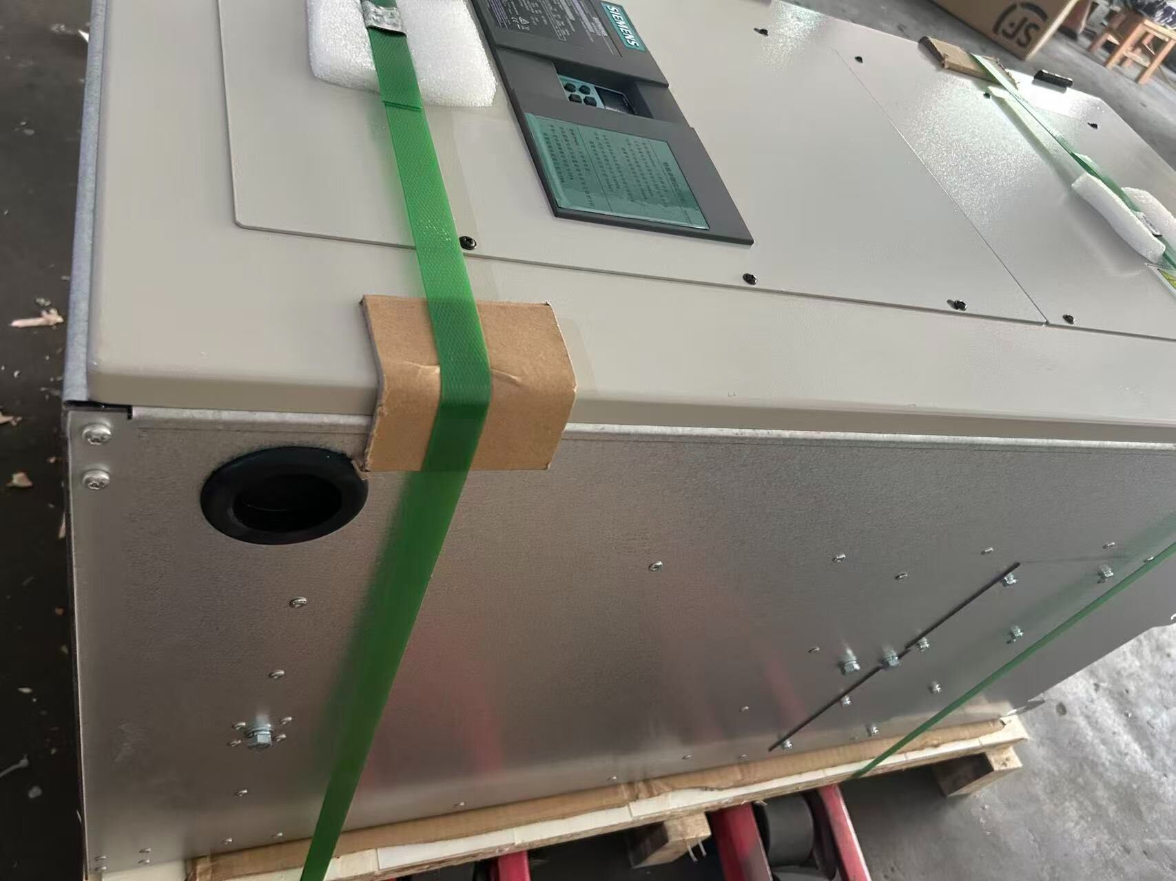 Siemens 6RA8091-6DV62-0AA0 SINAMICS DCM Преобразователь постоянного тока