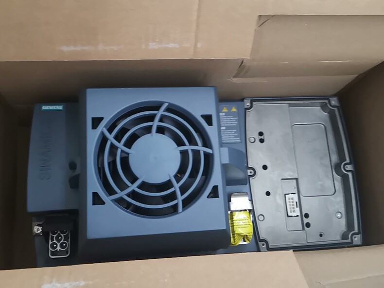 Siemens 6SL3525-0PE27-5AA1 SINAMICS G120D Децентрализованный преобразователь частоты