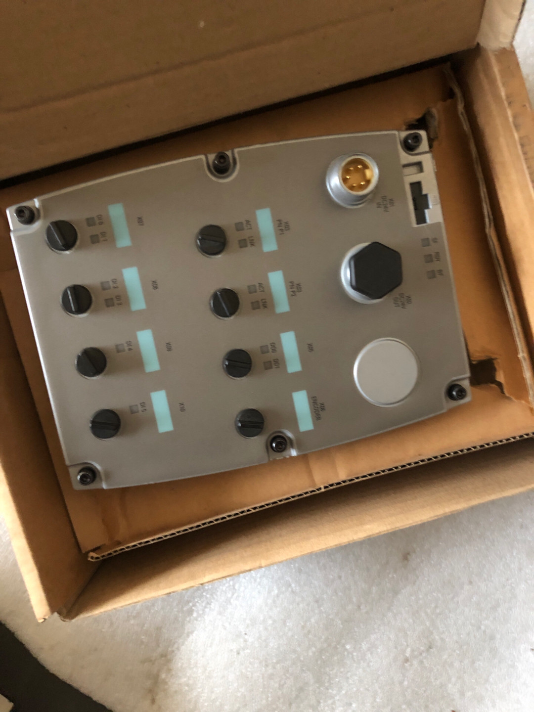 Siemens 6SL3544-0FA20-1FA0 SINAMICS G120D Децентрализованный преобразователь частоты