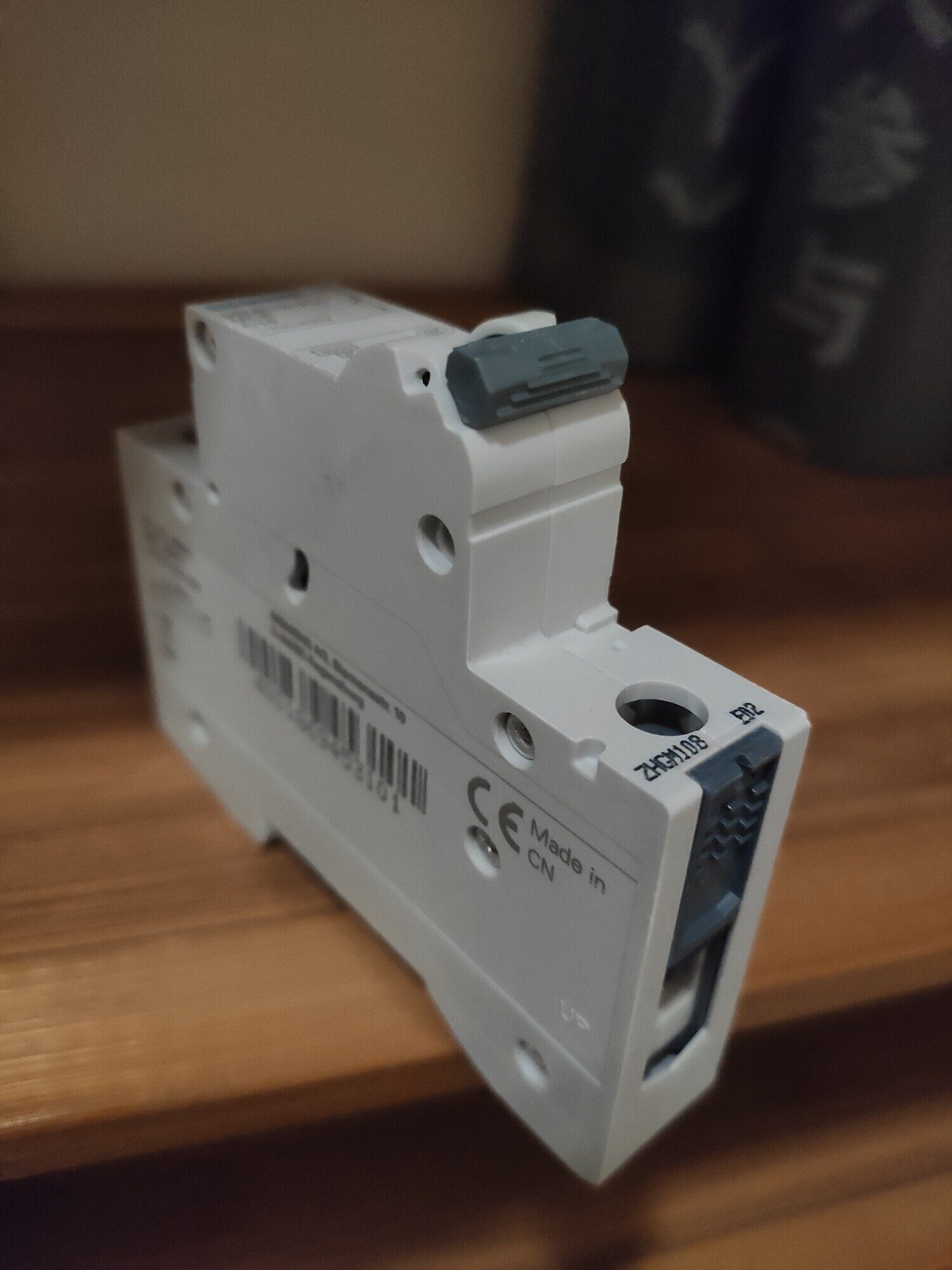 Siemens 5SL6110-7CC 5SL Модульный автоматический выключатель 2