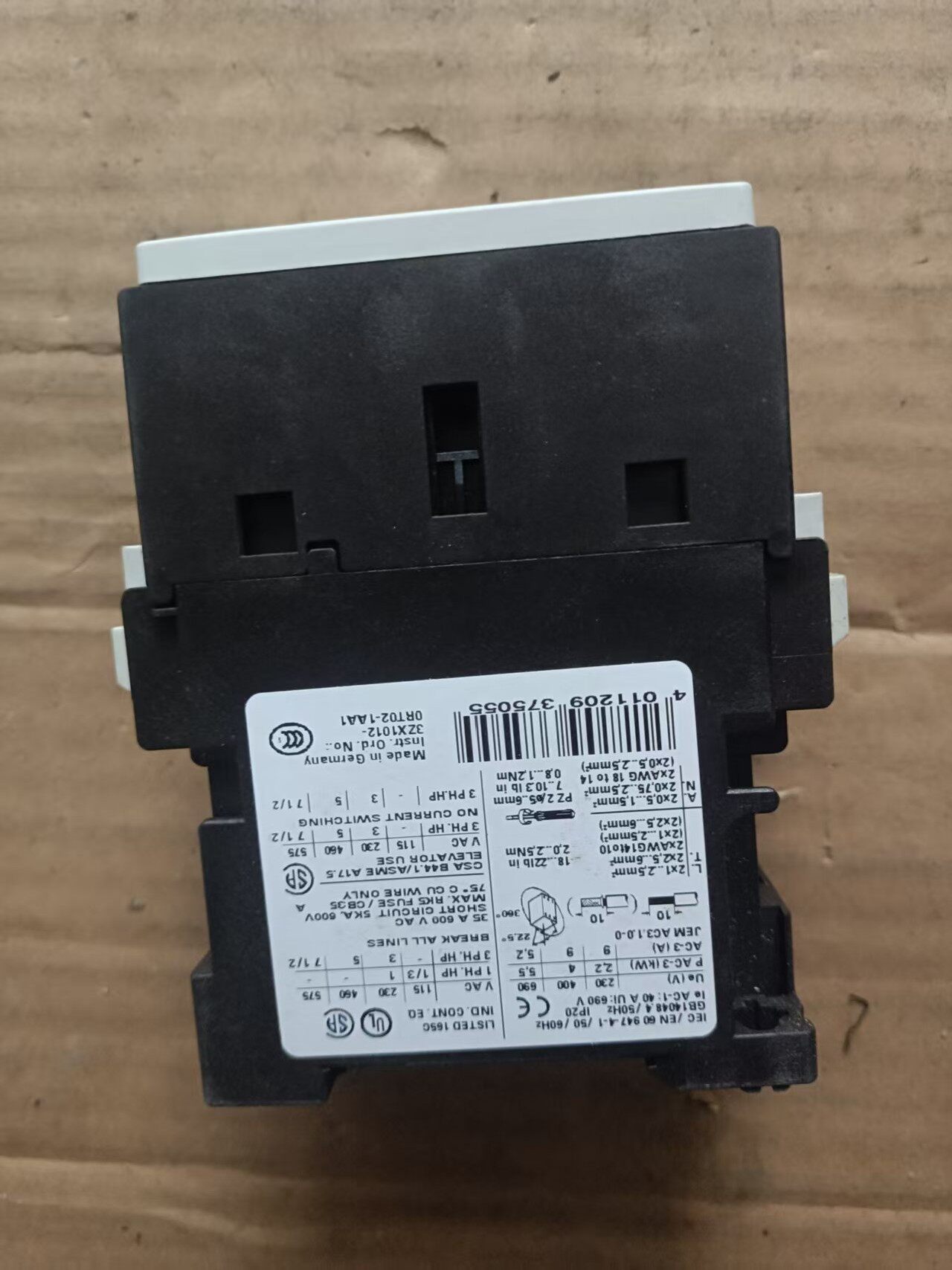 Siemens 3RT1023-1BB40 3RT1023 Контактор 3