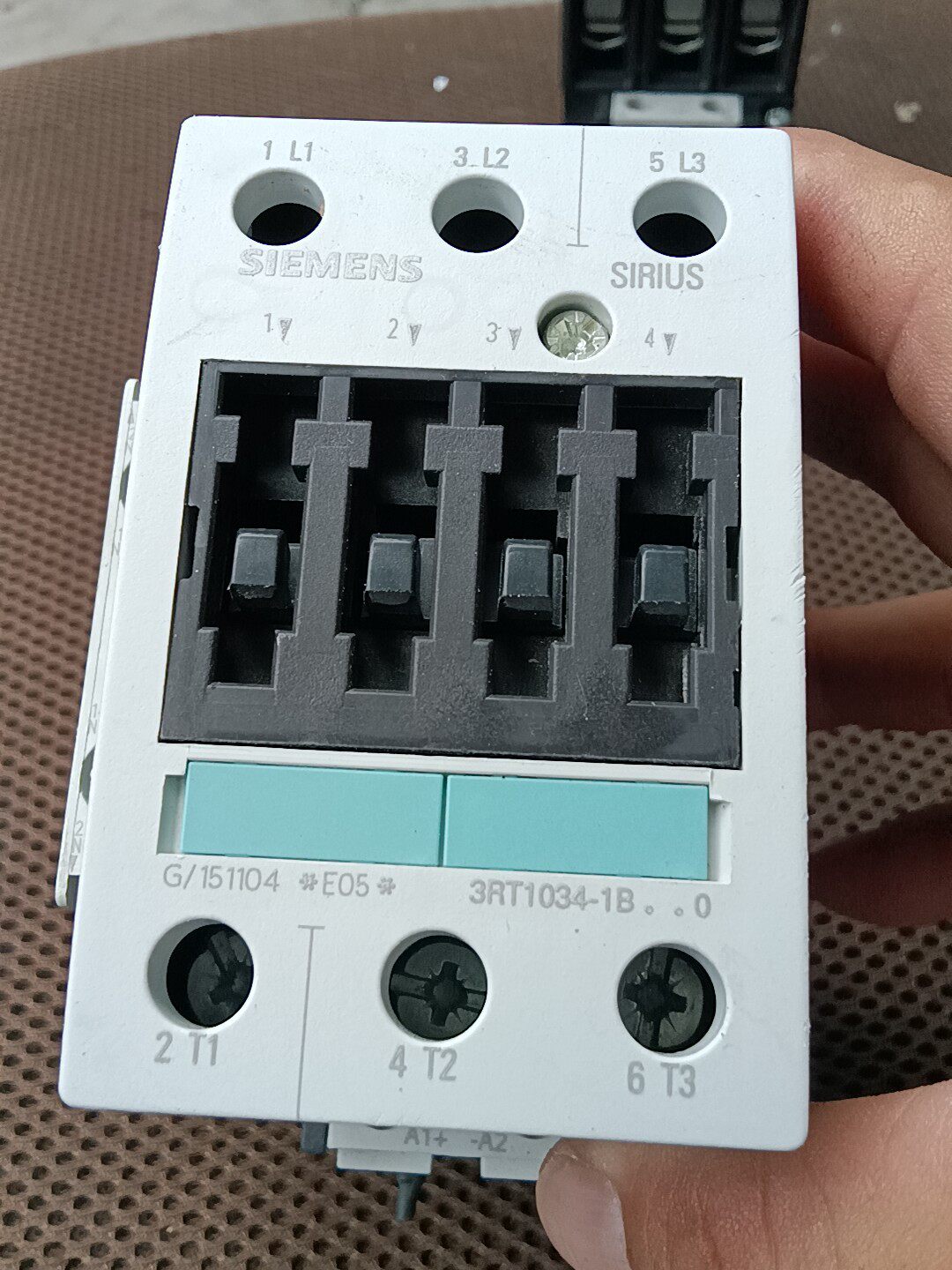 Siemens 3RT1034-1BB40 3RT1034 Контактор 2