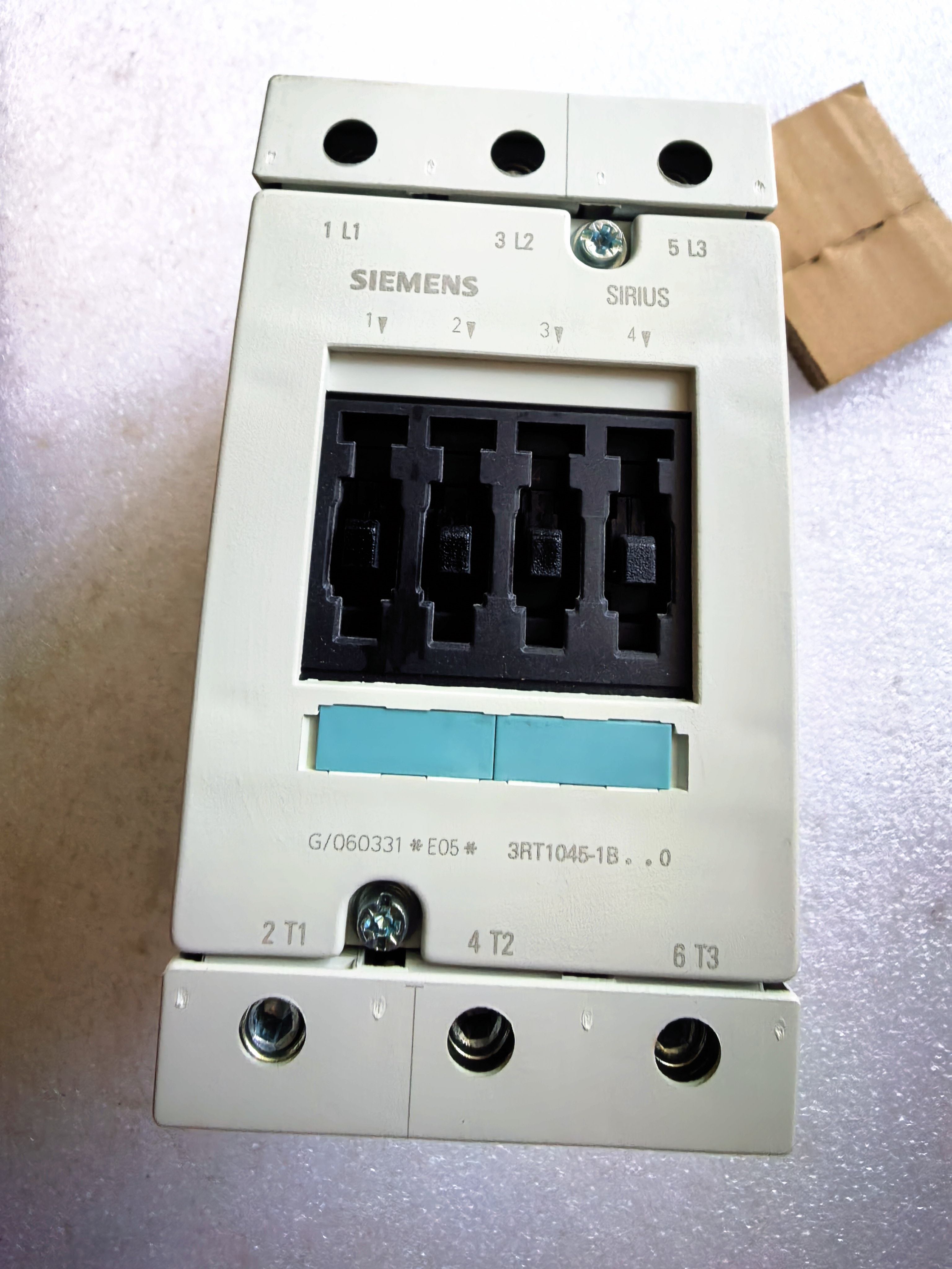 Siemens 3RT1045-1BB40 3RT1045 Контактор