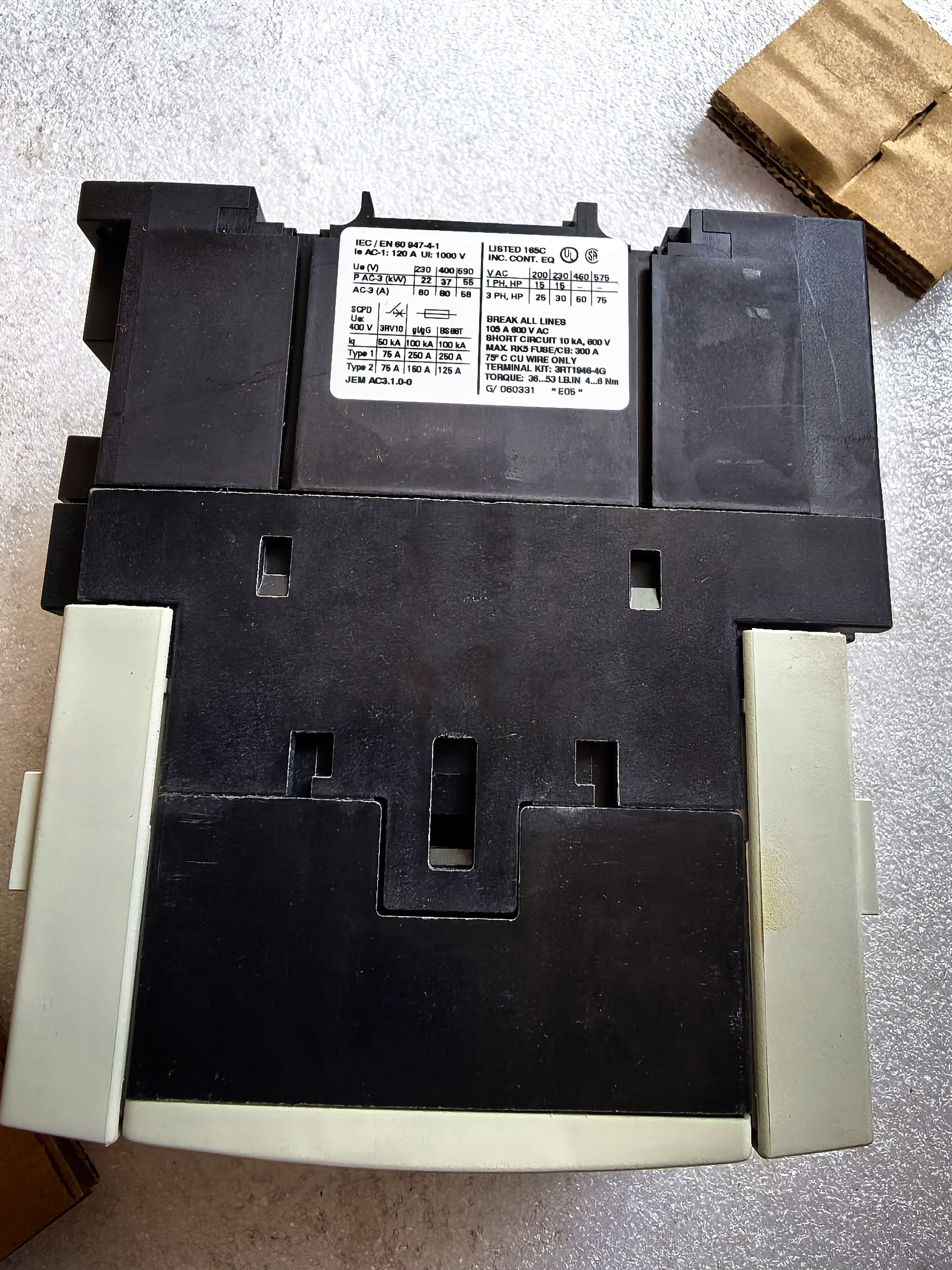Siemens 3RT1045-1BB40 3RT1045 Контактор 3