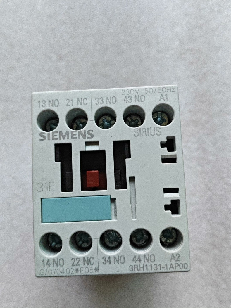 Siemens 3RH1131-1AP00 3RH11 Промежуточное реле