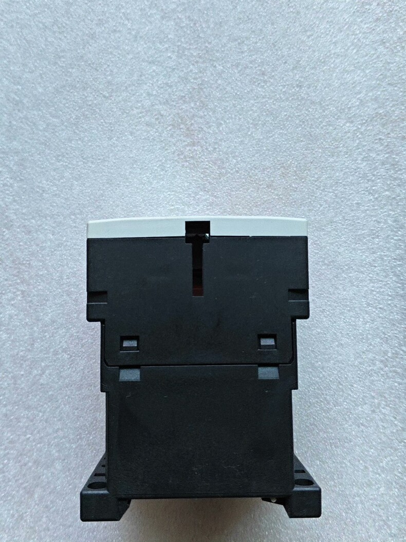 Siemens 3RH1131-1AP00 3RH11 Промежуточное реле 4