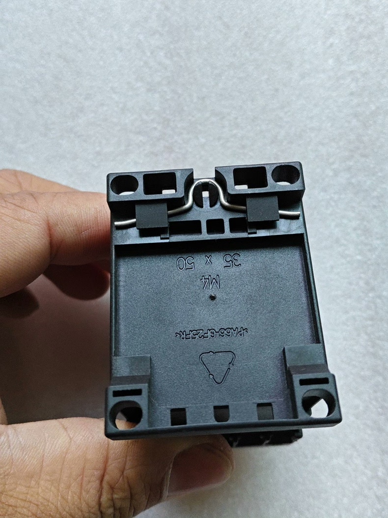 Siemens 3RH1131-1AP00 3RH11 Промежуточное реле 6