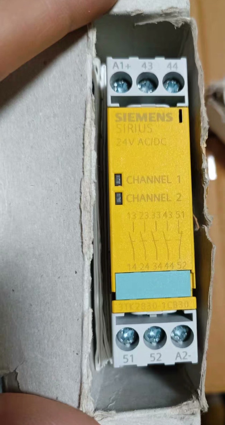 Siemens 3TK2823-1CB30 3TK28 Реле безопасности