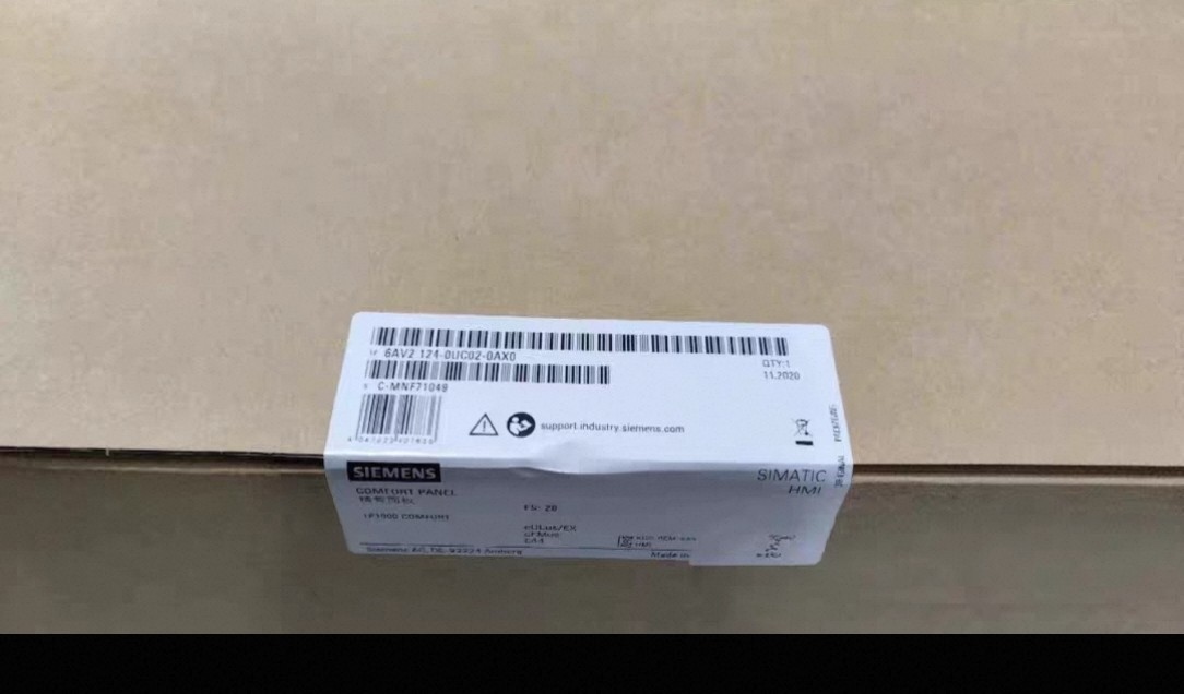 Siemens 6AV2124-0UC02-0AX0 TP1900 Панель оператора 3