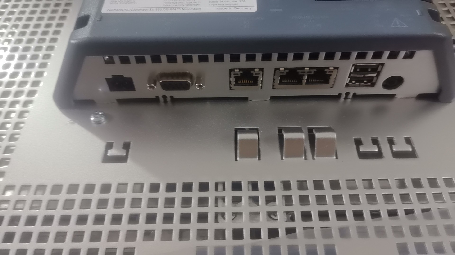 Siemens 6AV2124-0UC02-0AX0 TP1900 Панель оператора 4