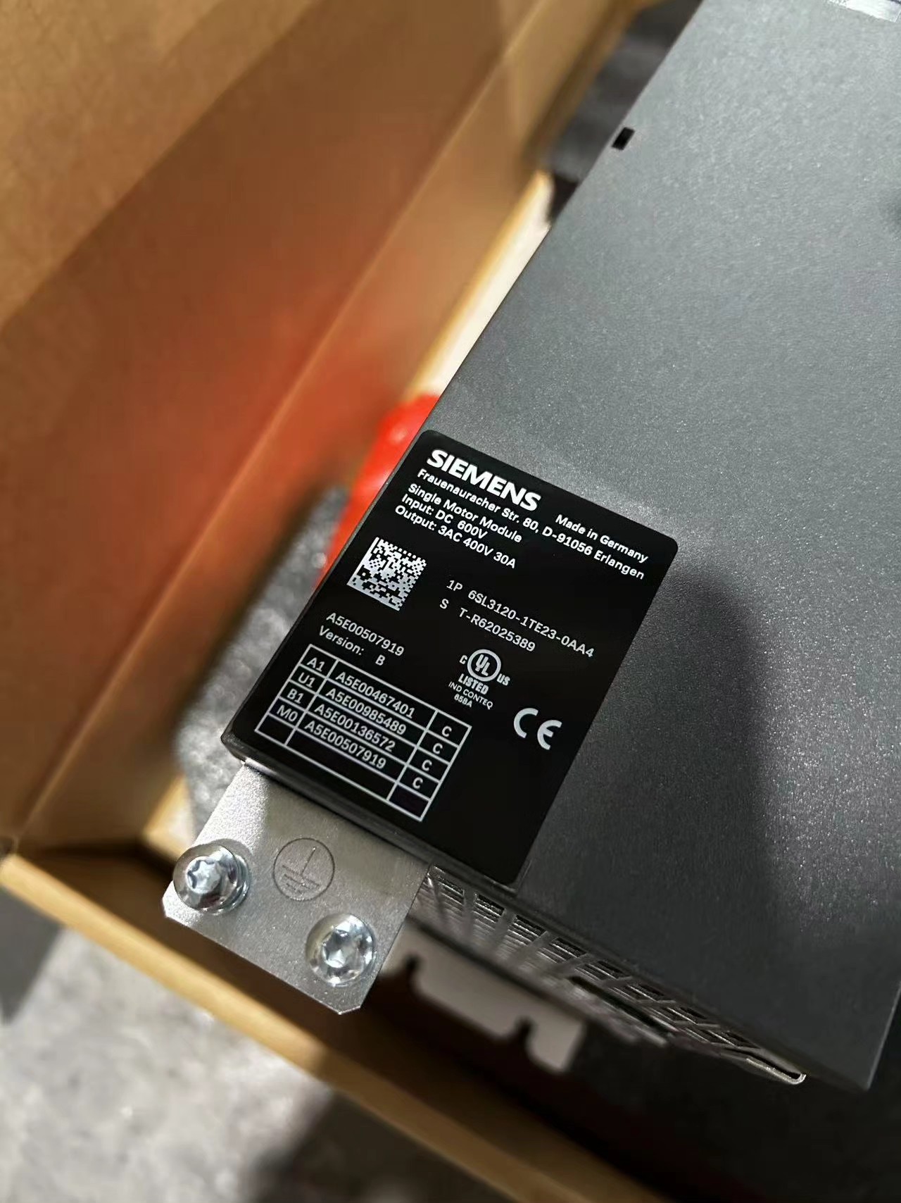 Siemens 6SL3120-1TE23-0AA4