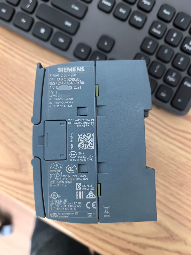 Siemens 6ES7214-1AG40-0XB0 CPU 1214C SIMATIC S7-1200 Центральный процессор