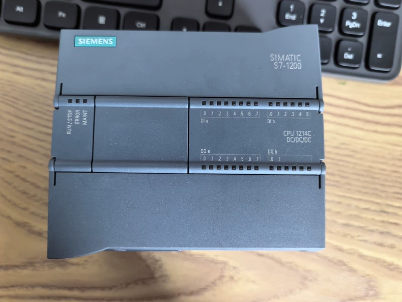 Siemens 6ES7214-1AG40-0XB0 CPU 1214C SIMATIC S7-1200 Центральный процессор 2