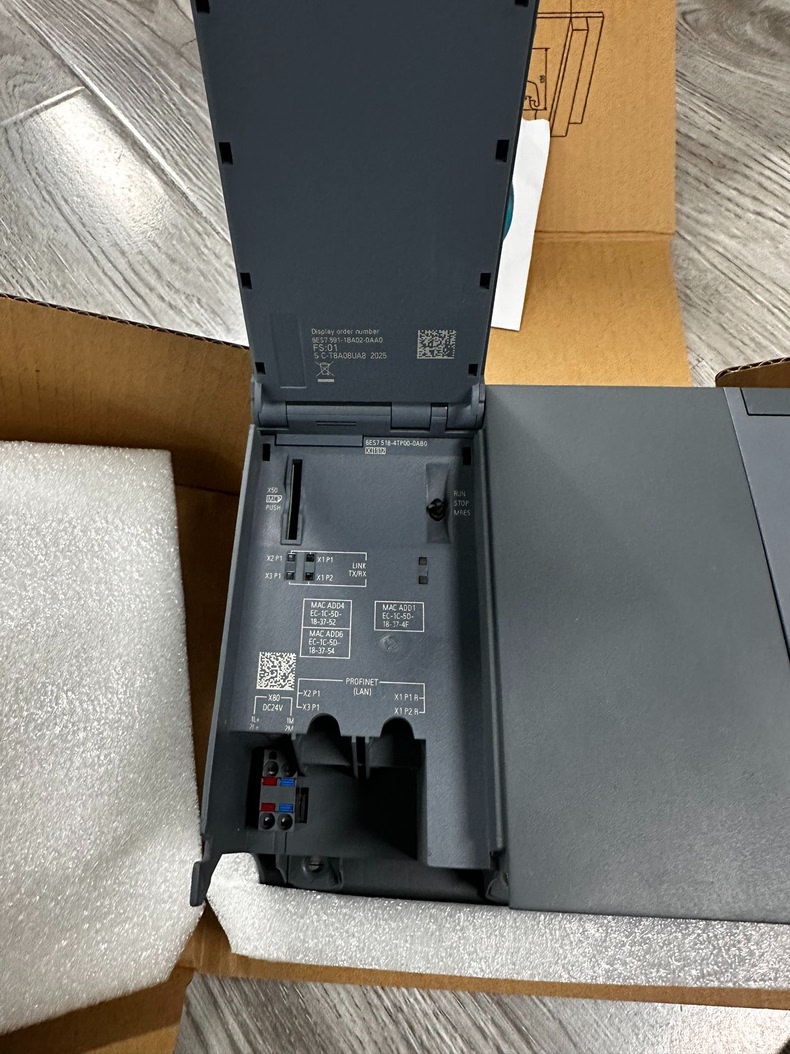 Siemens 6ES7518-4TP00-0AB0 CPU 1518T-4 PN 2