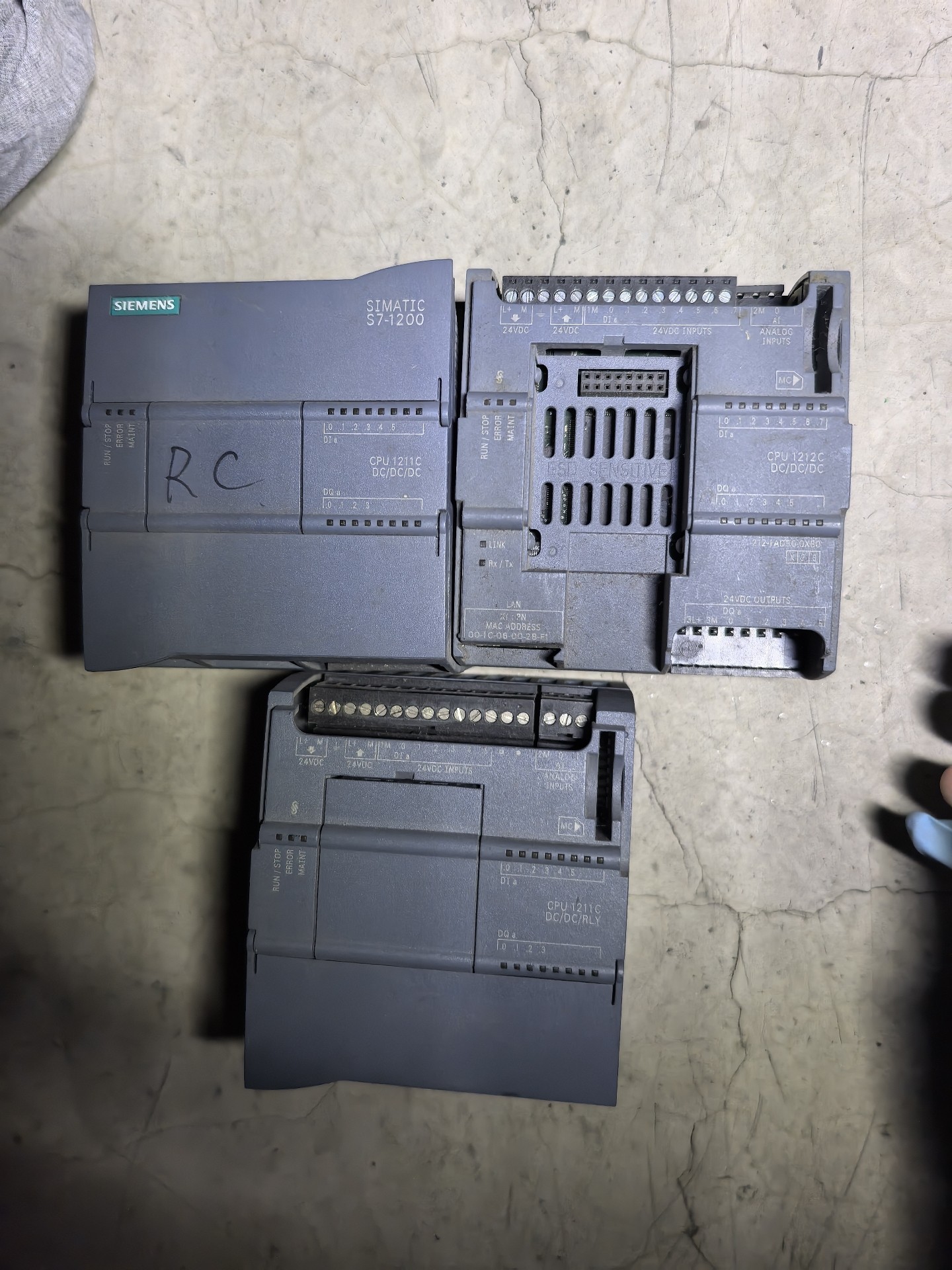 Siemens 6ES7211-1HD30-0XB0 CPU 1211C