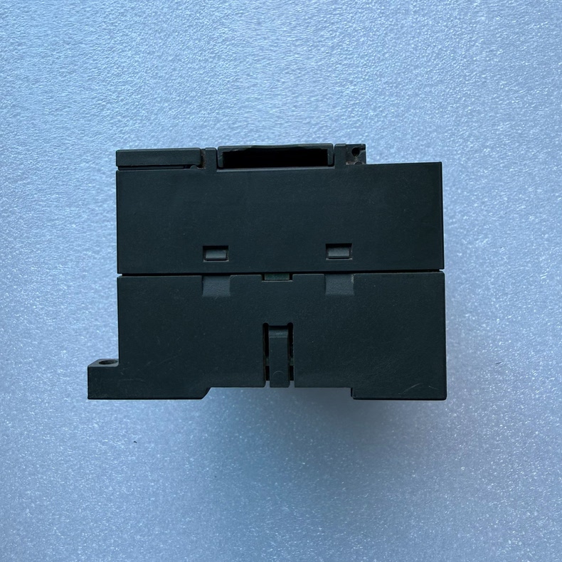 Siemens 6ES7212-1AB22-0XB0 CPU 222 2