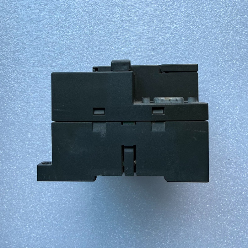 Siemens 6ES7212-1AB22-0XB0 CPU 222 4