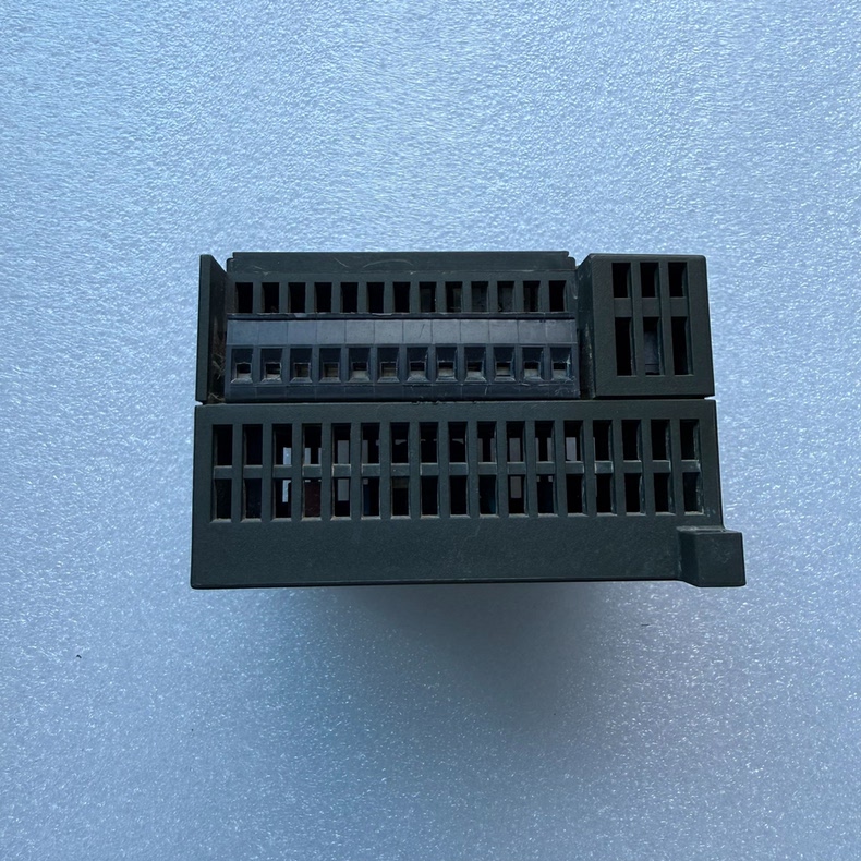 Siemens 6ES7212-1AB22-0XB0 CPU 222 5