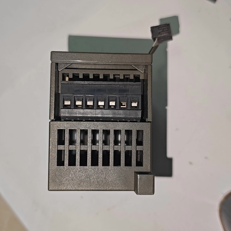 Siemens 6ES7222-1HF22-0XA0 CPU 222 6