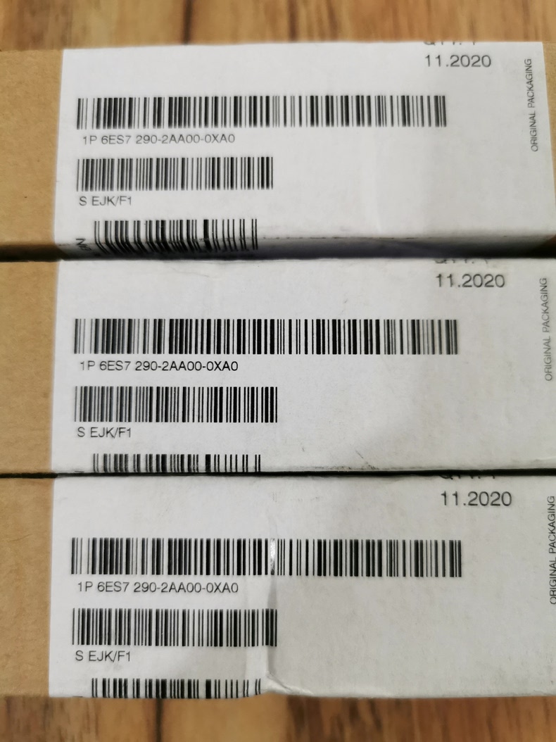 Siemens 6ES7290-2AA00-0XA0 CPU 212 2