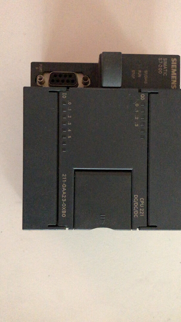 Siemens 6ES7211-0AA23-0XB0 CPU 221