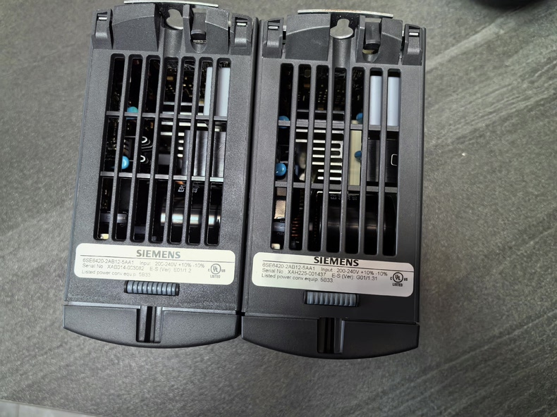 Siemens 6SE6420-2AB12-5AA1 MICROMASTER 420 3