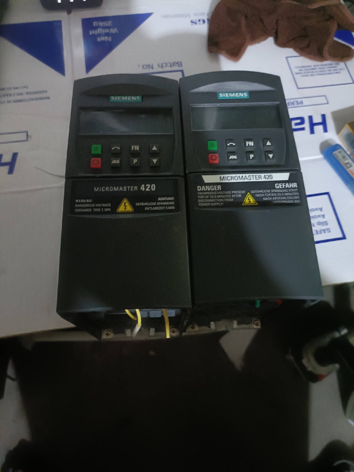 Siemens 6SE6420-2AB13-7AA1 MICROMASTER 420 4