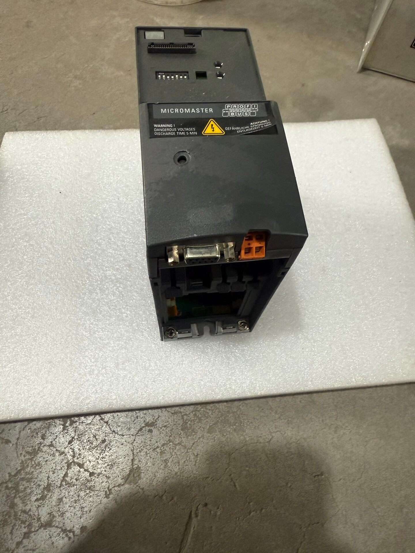 Siemens 6SE6420-2AB15-5AA1 MICROMASTER 420 2