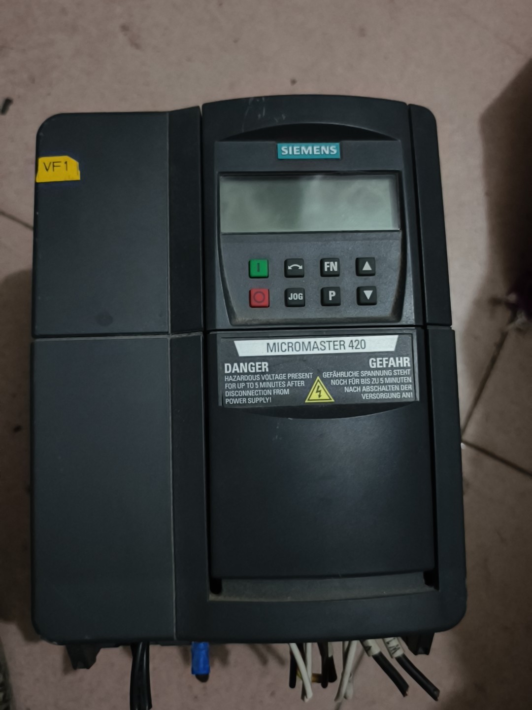 Siemens 6SE6420-2AD22-2BA1 MICROMASTER 420