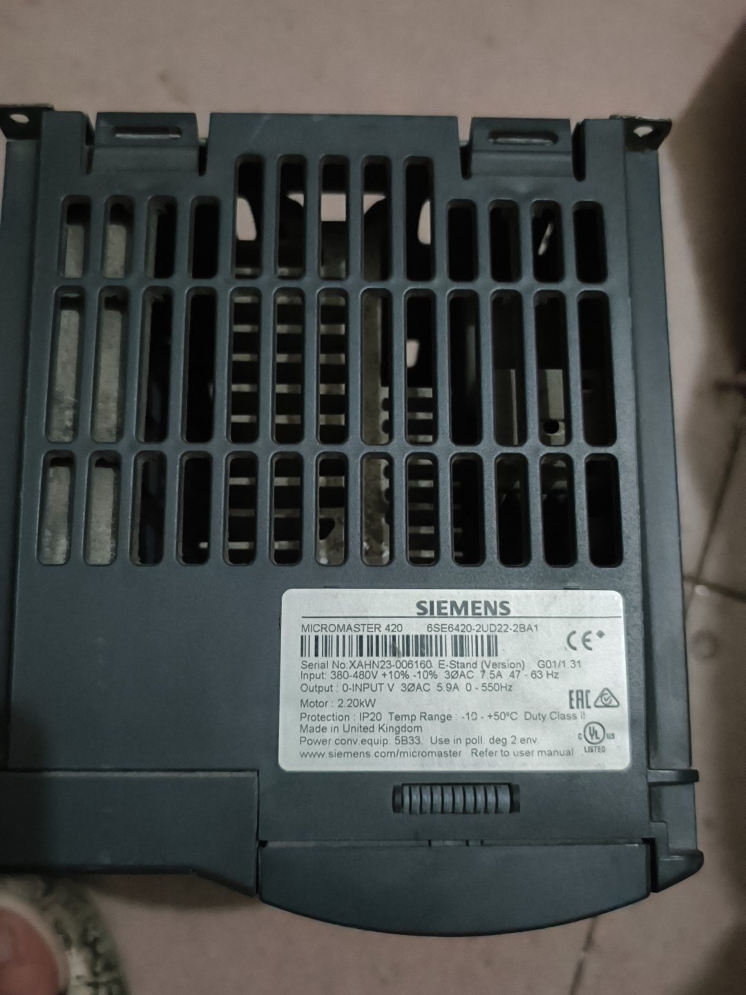 Siemens 6SE6420-2AD22-2BA1 MICROMASTER 420 2
