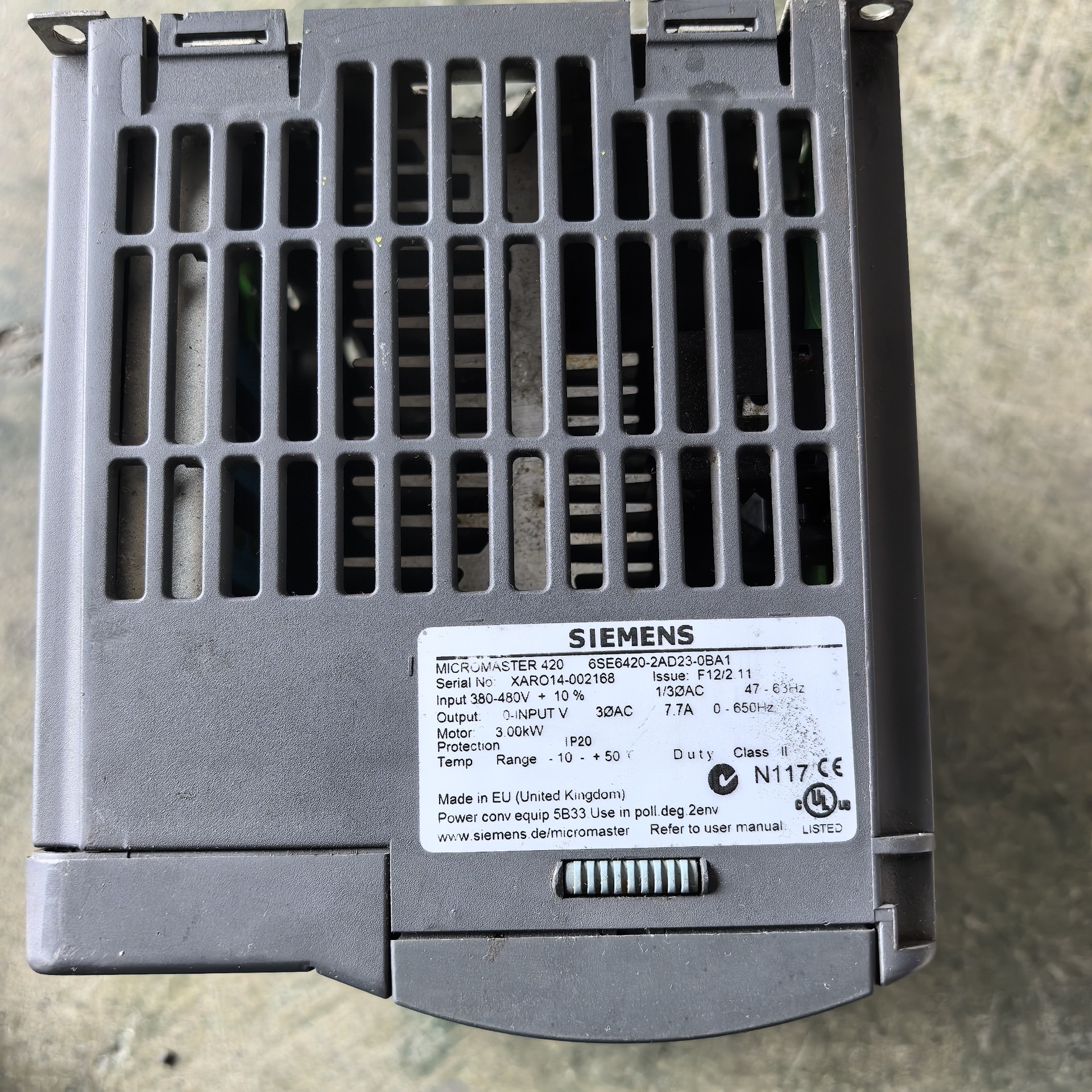 Siemens 6SE6420-2AD23-0BA1 MICROMASTER 420 2