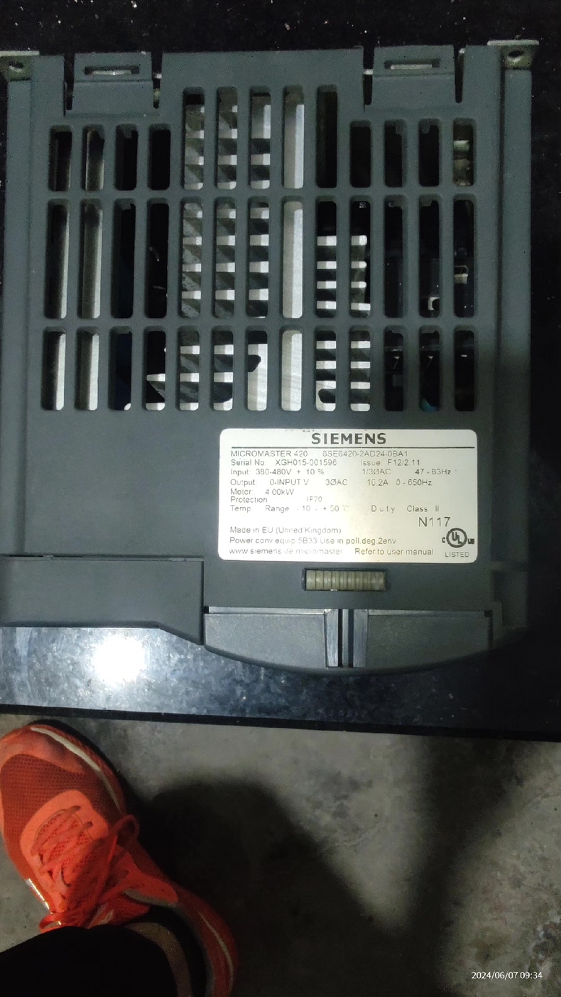 Siemens 6SE6420-2AD24-0BA1 MICROMASTER 420 3